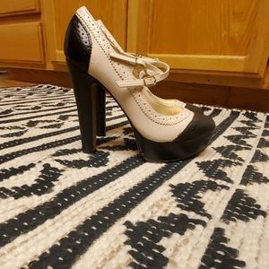 Platform Mary Jane's